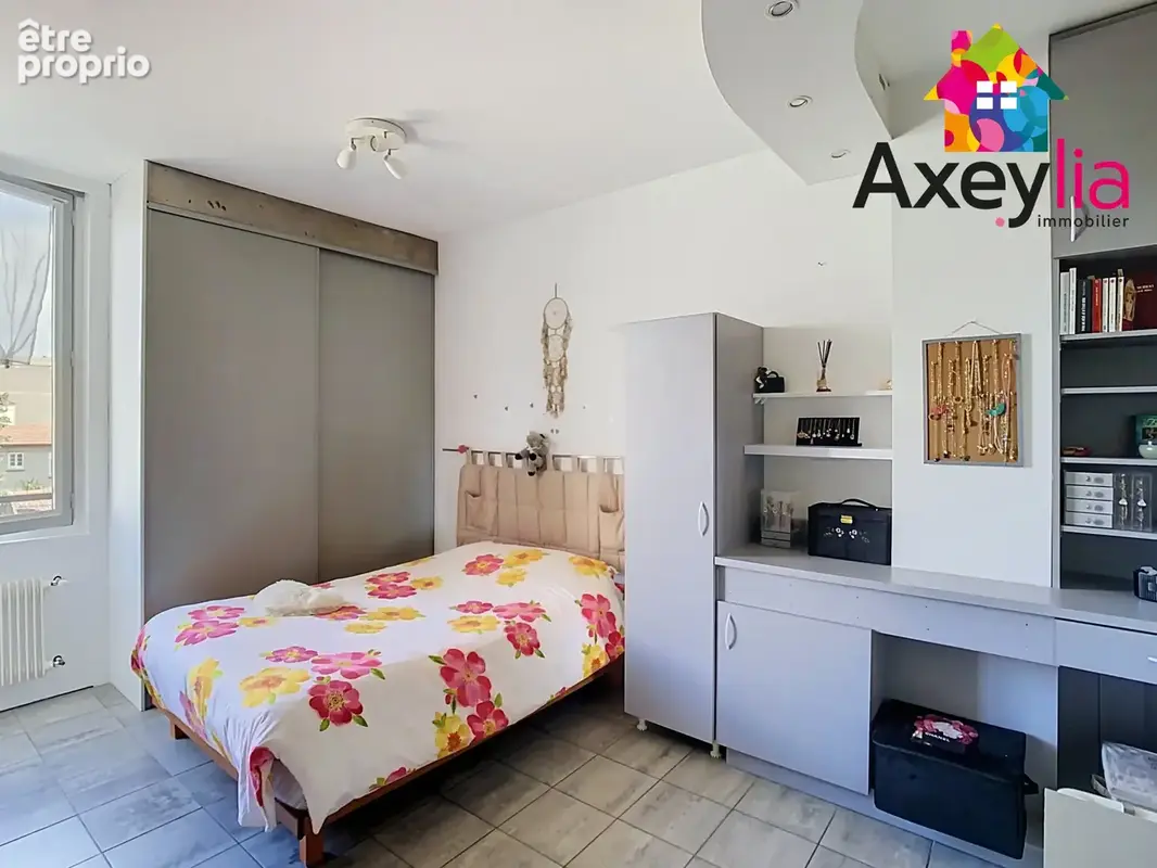 A vendre- roanne - appartement  3 chambres- - photo 4