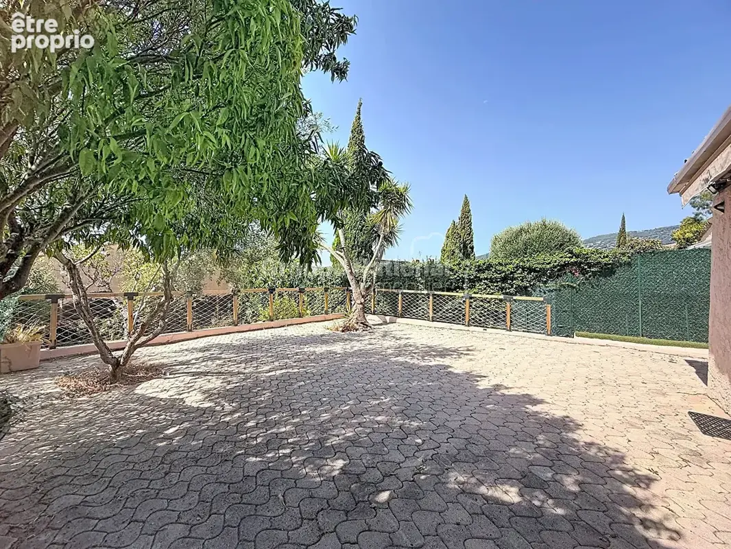 Maison à PEYMEINADE
