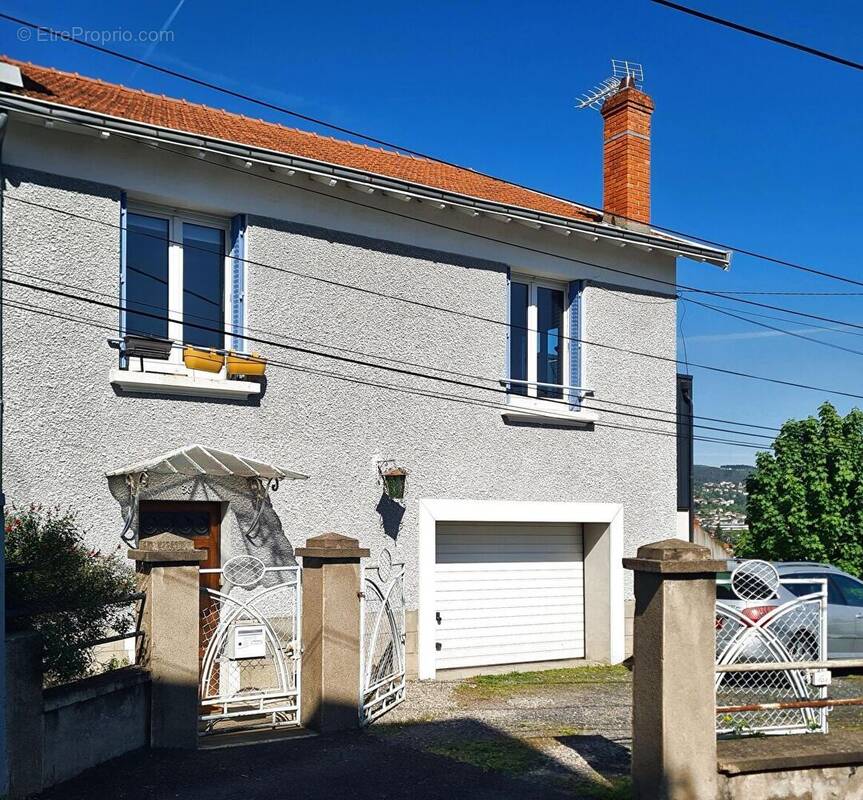 Maison à CLERMONT-FERRAND