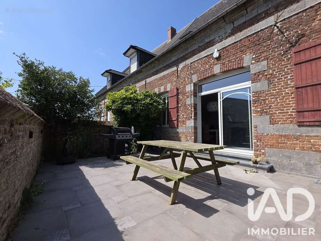 Maison 251 m² à Landrecies  - photo 3