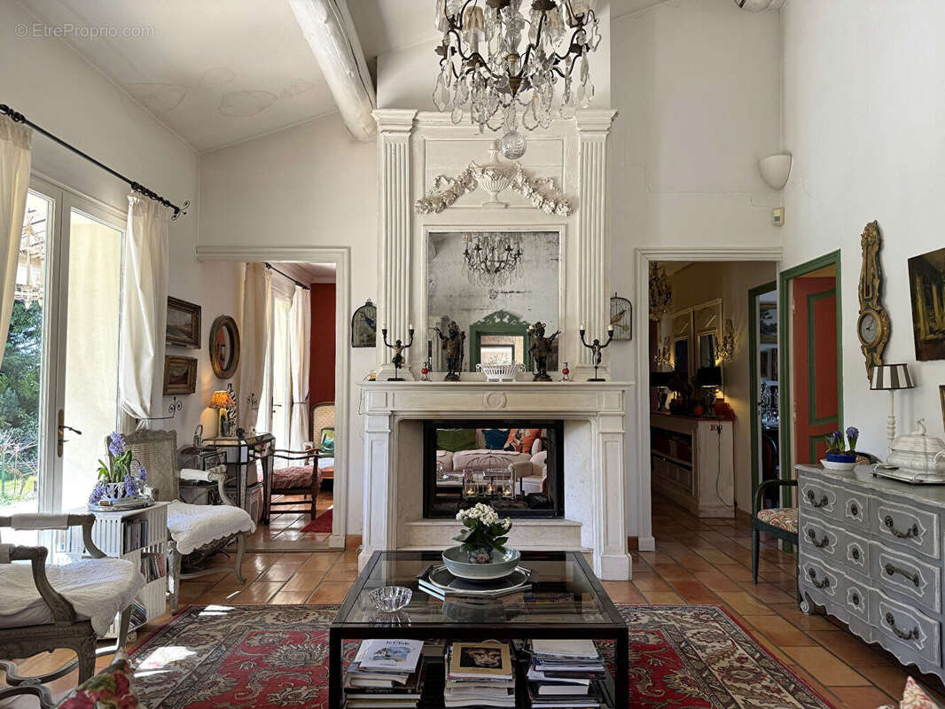 Maison à LES ANGLES