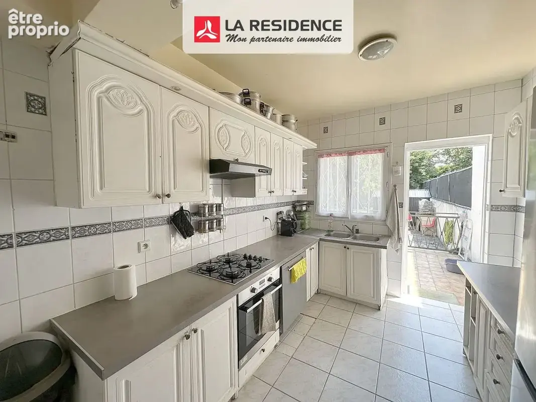 Maison 110 m² à Stains  - photo 6