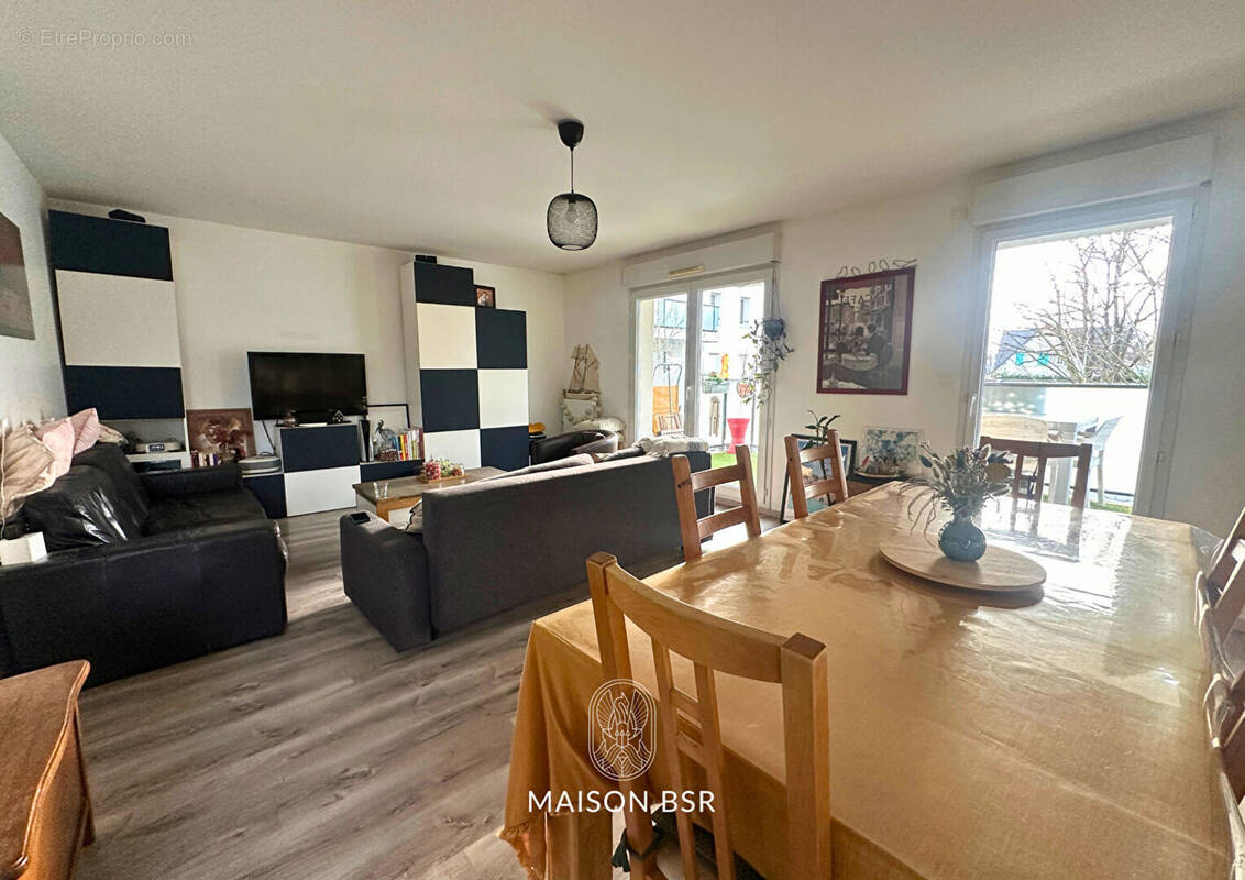 Appartement à SAINTE-LUCE-SUR-LOIRE