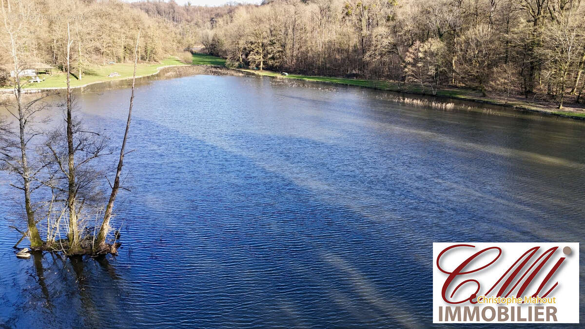 Terrain à BEAULIEU-EN-ARGONNE