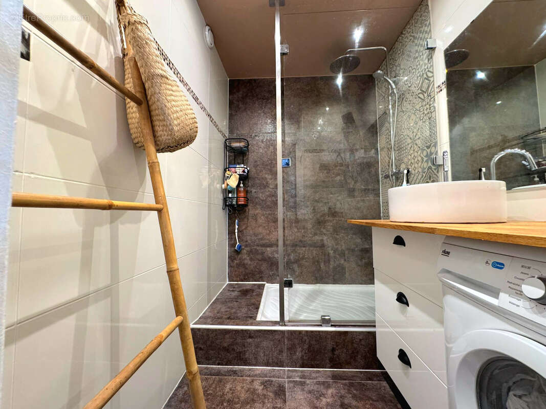 Appartement à MARSEILLE-10E