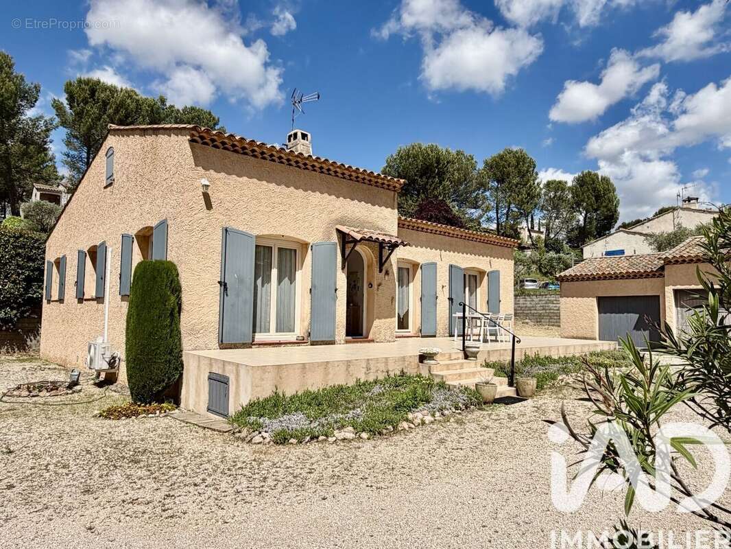 Photo 2 - Maison à VENTABREN