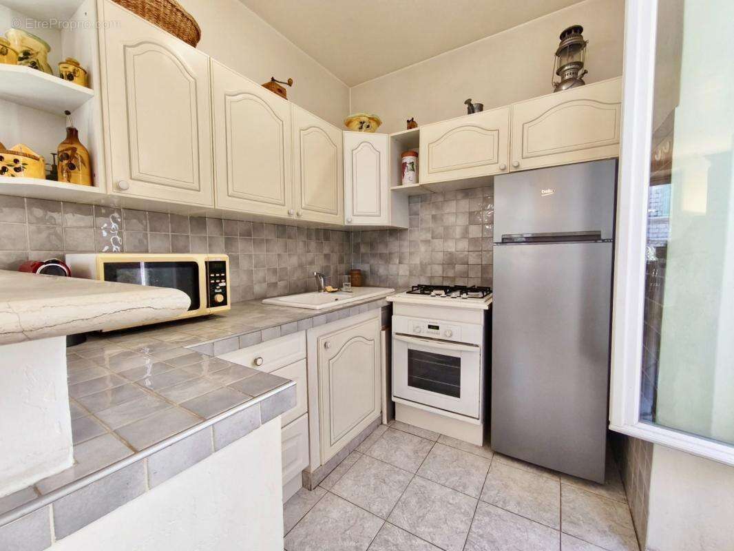 Maison à SAINT-LAURENT-DU-VAR