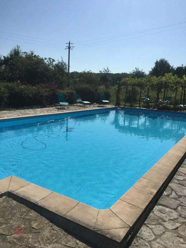 Maison à LARROQUE-SAINT-SERNIN