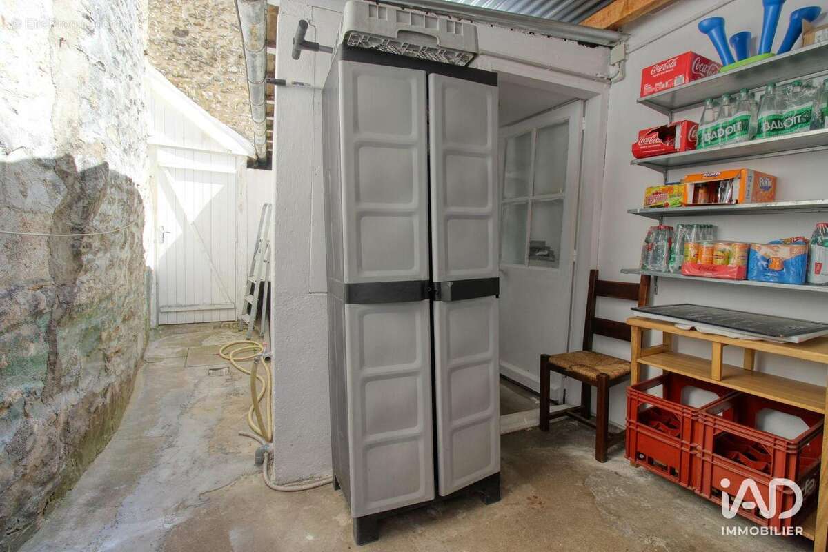 Photo 6 - Commerce à ETAMPES