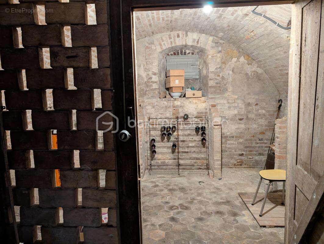 Maison à PONT-SUR-YONNE