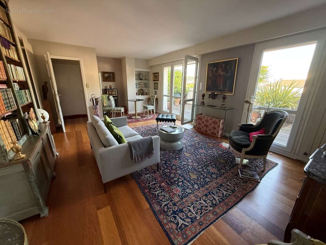 Superbe appartement avec terrasse et garage - photo 7
