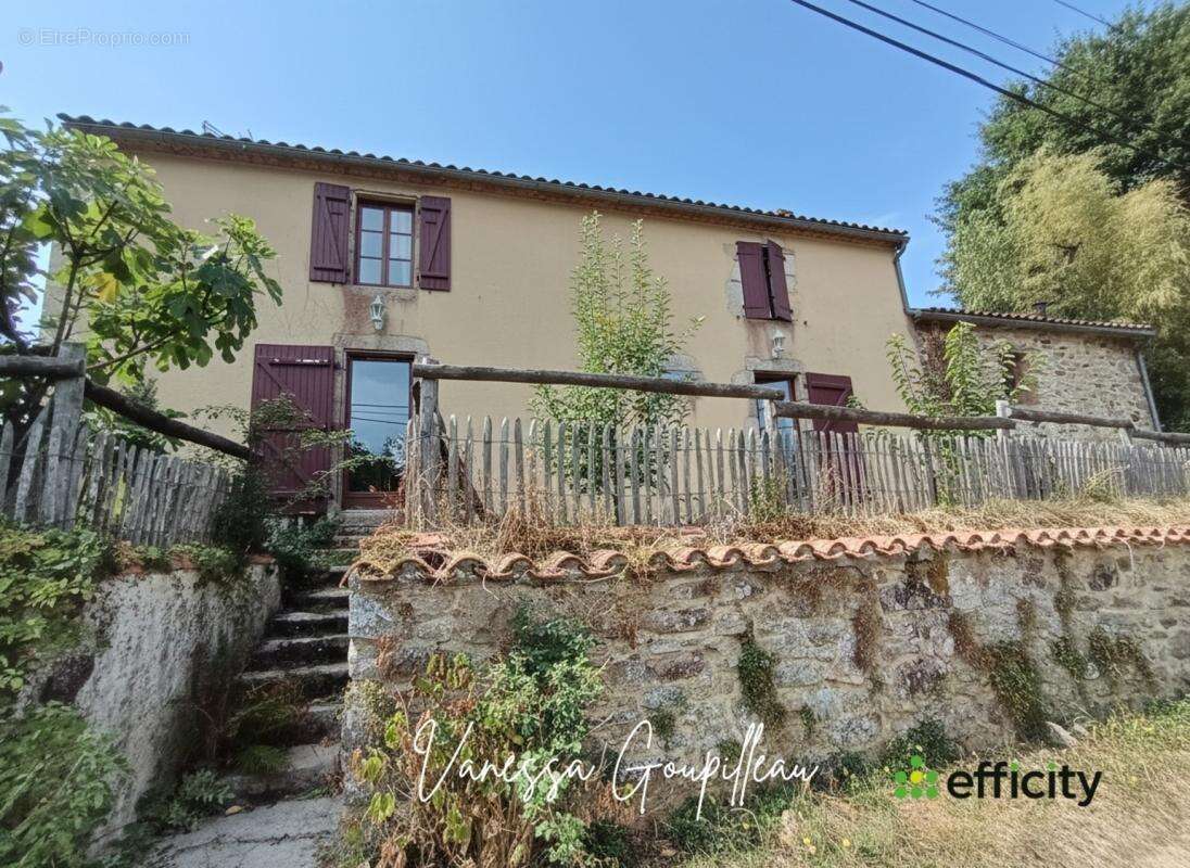 Maison 140 m² à Venansault  - photo 8