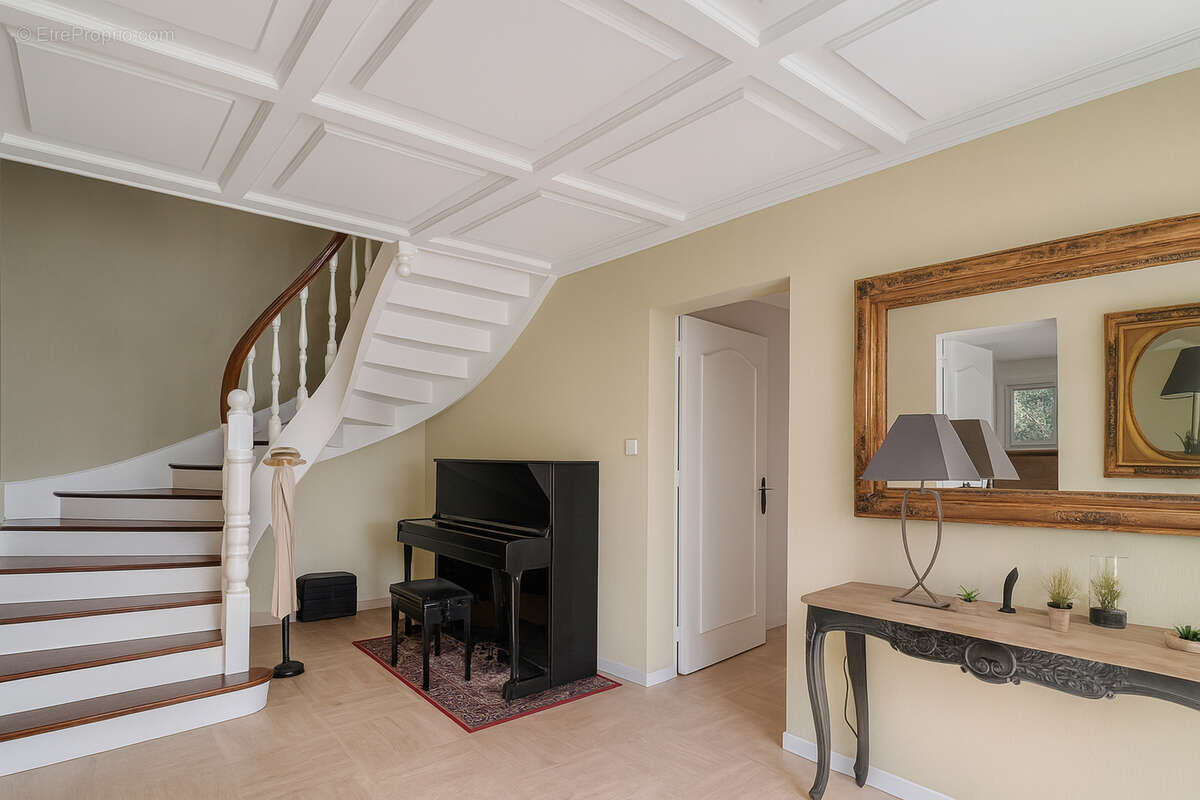 Maison à LA TURBALLE