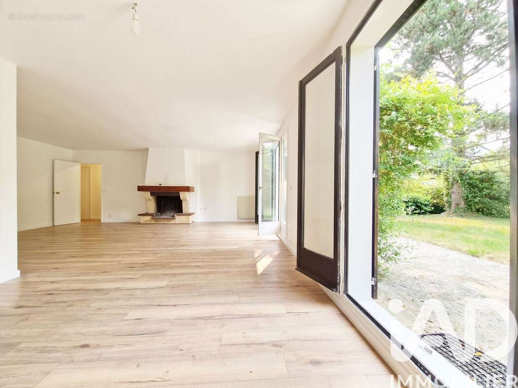 Photo 3 - Maison à BUC