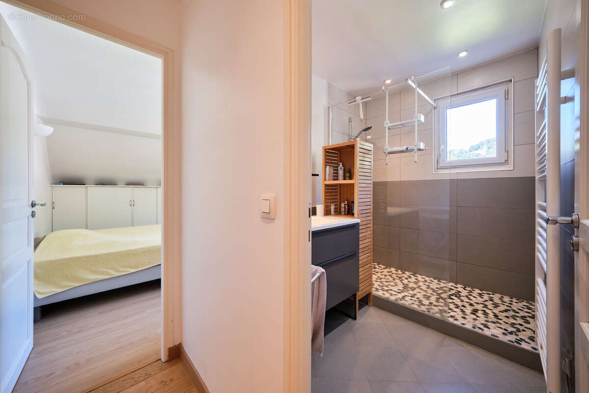 Appartement à ANNECY-LE-VIEUX