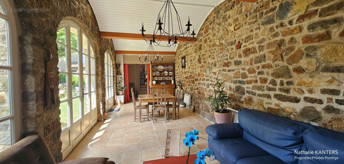 Maison à SOLLIES-PONT