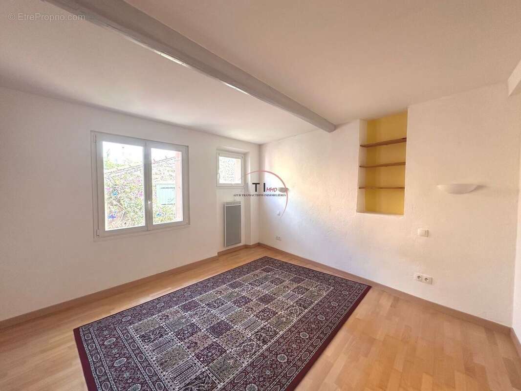 Maison à BORMES-LES-MIMOSAS