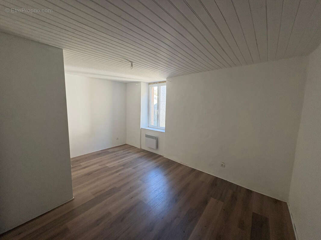 Maison à LACABAREDE