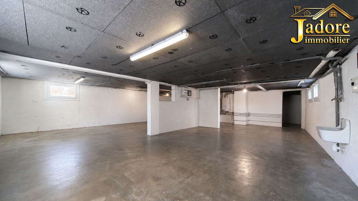 Superbe maison renovee type plain pied - photo 24