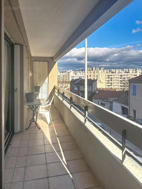 Photo 4 - Appartement à MARSEILLE-5E