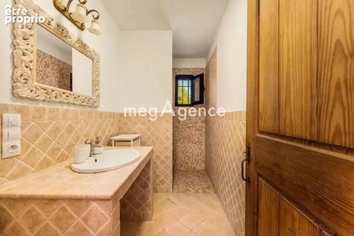 CHARMANTE VILLA DE 148 m2 sur un terrain de 2740 m2- VENCE 06 - photo 8