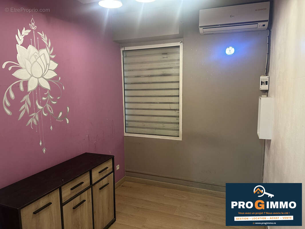 Commerce à LA POSSESSION