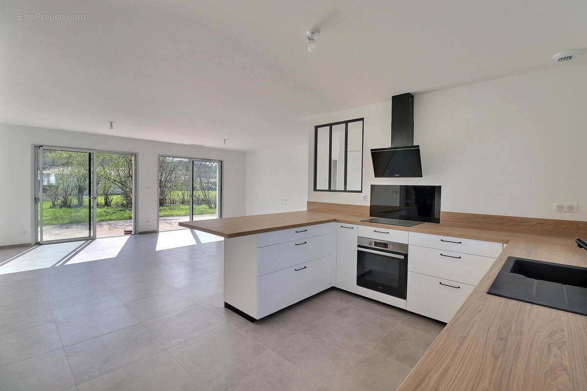 Maison à CASTELJALOUX