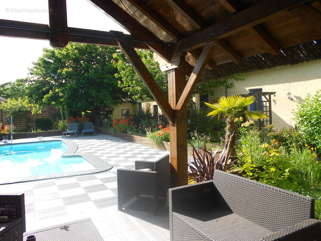 ensemble immobilier à MENESPLET - photo 6