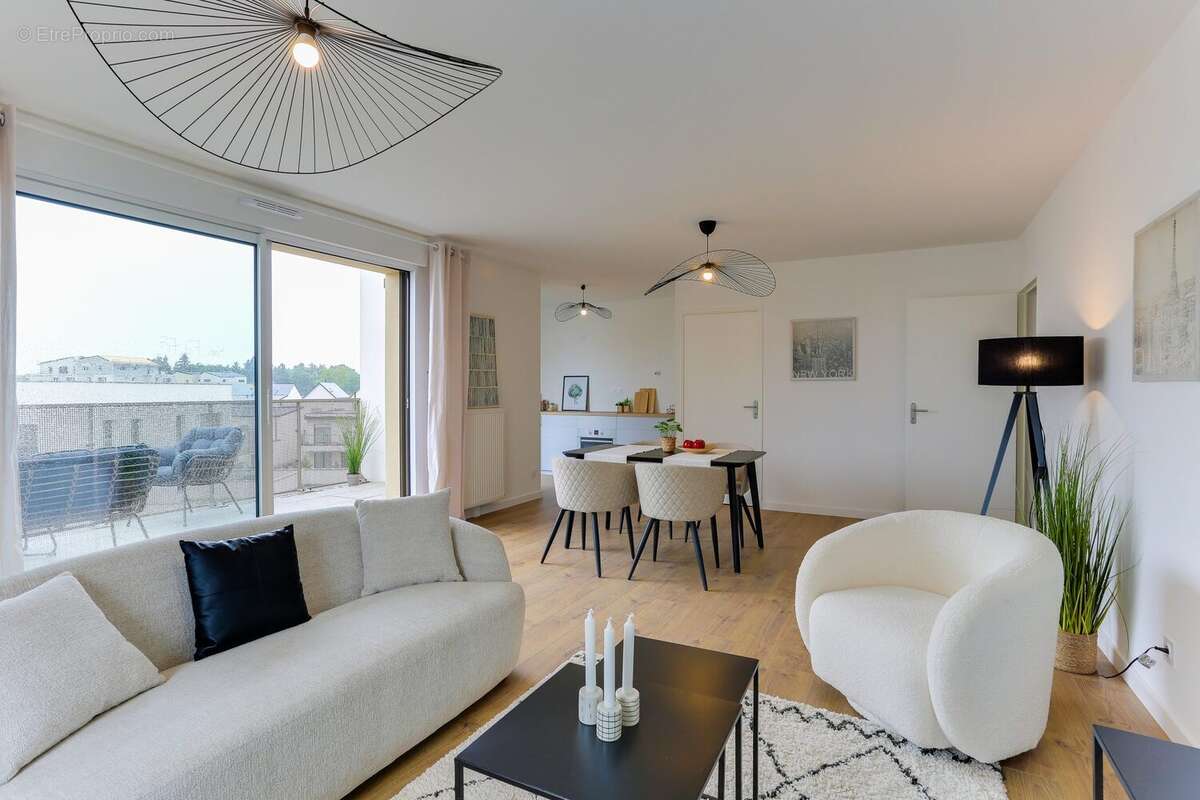 Appartement à VERN-SUR-SEICHE