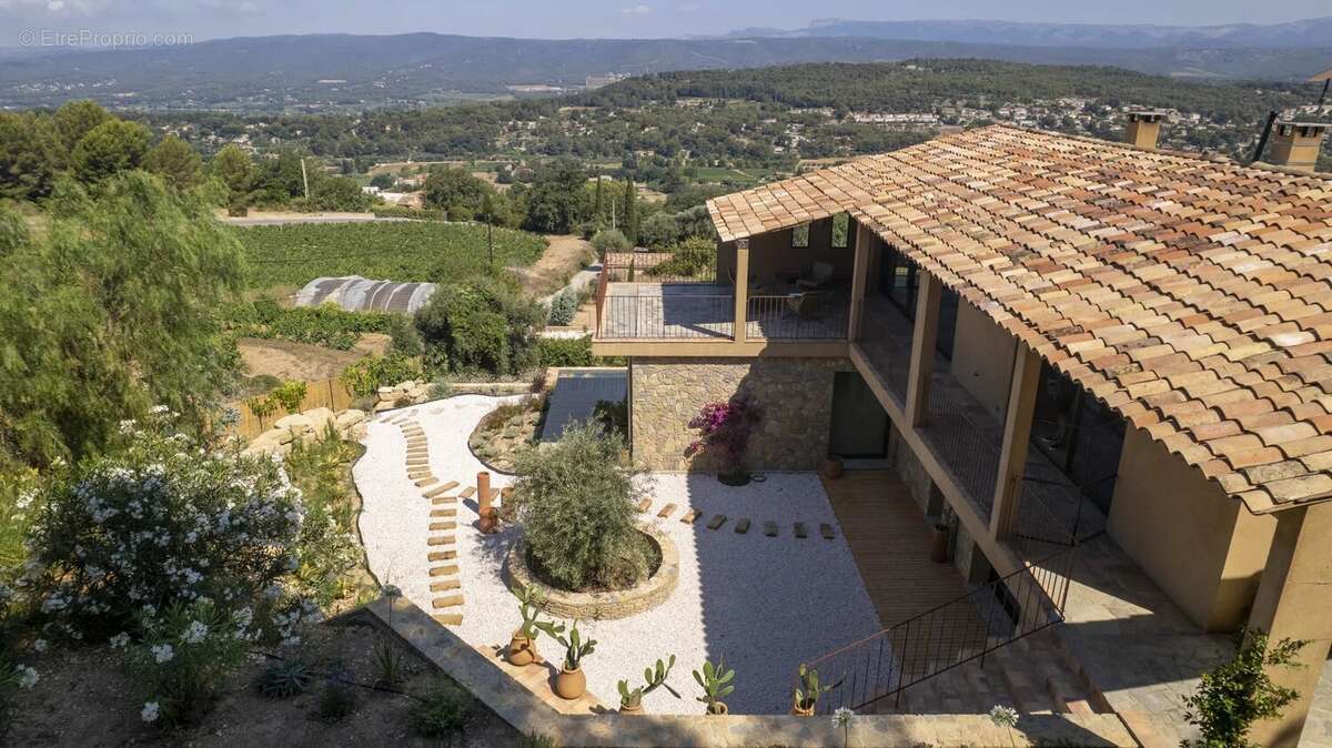 Maison 211 m² à La Cadiere-D'azur  - photo 5