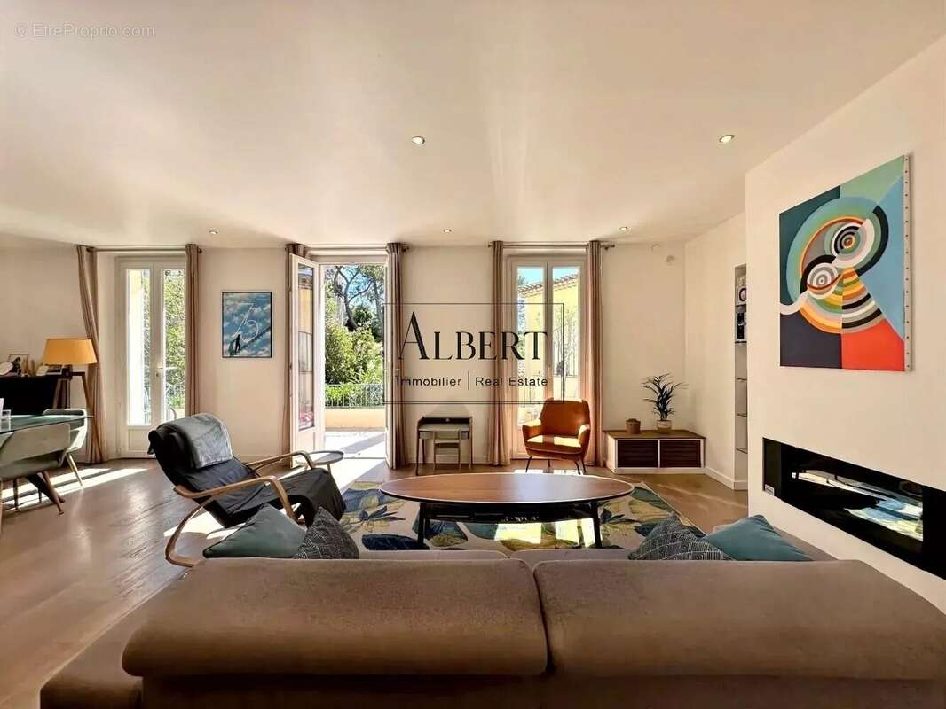 Appartement à LE CANNET