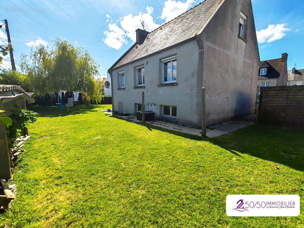 Maison à SAINT-POL-DE-LEON