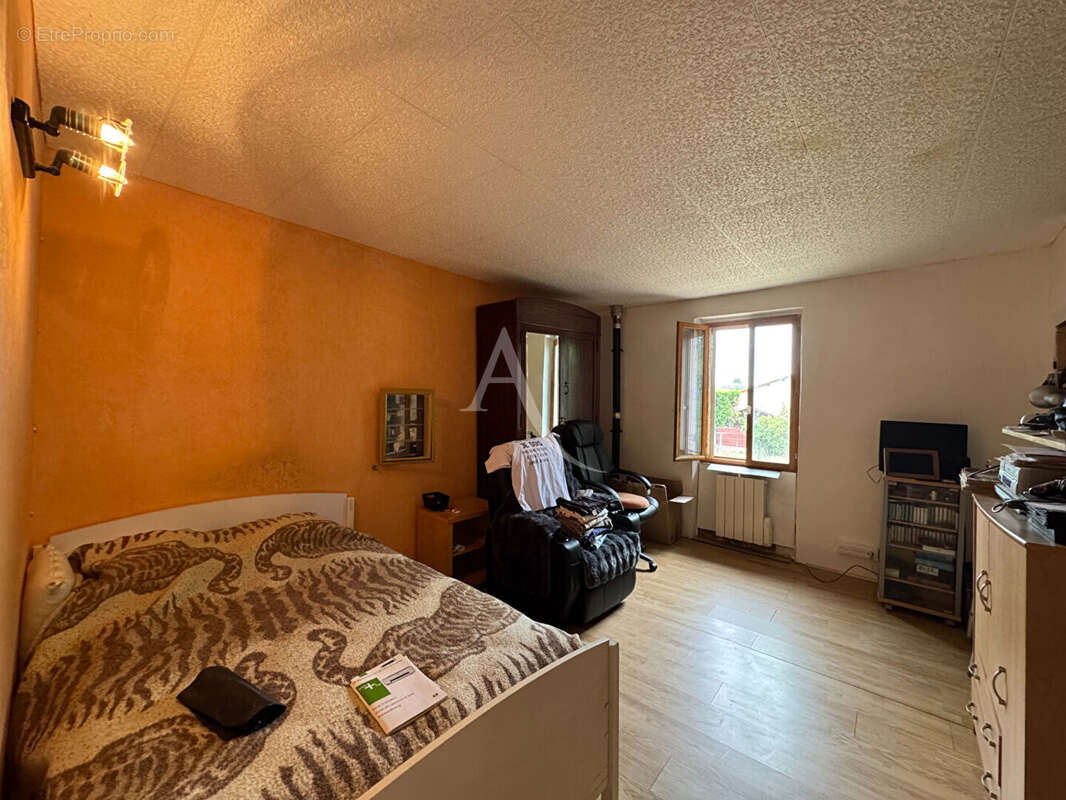 Técou . Maison de +/- 150 m² - photo 11