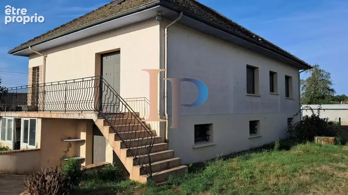 Maison sur sous-sol complet et grand terrain pierrefitte sur loire - photo 2