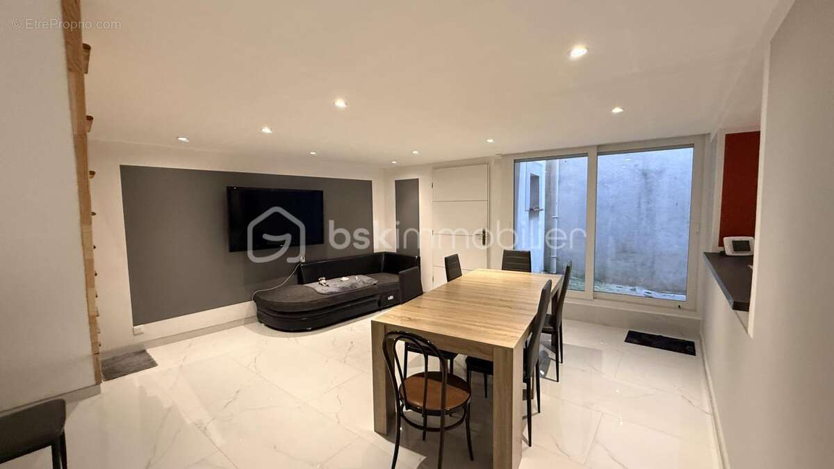Appartement à THEZAN-LES-BEZIERS