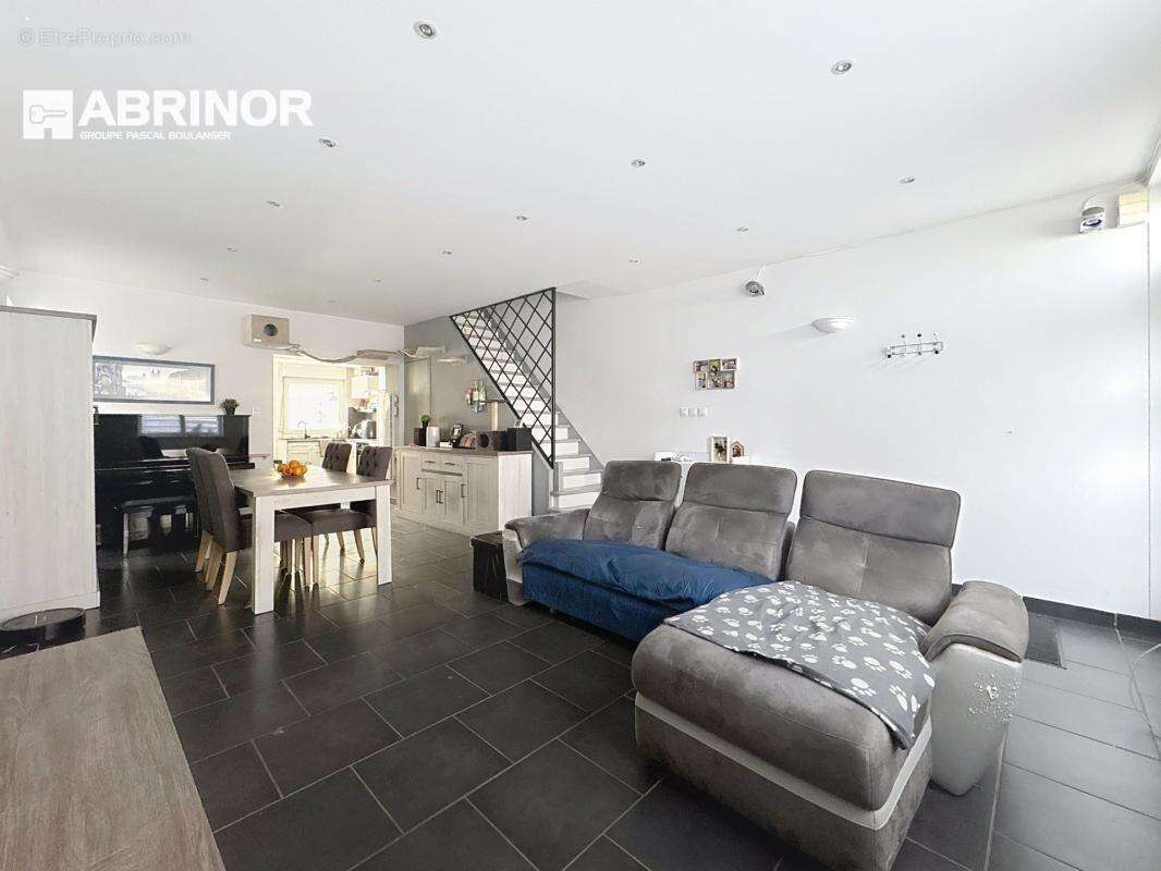 Maison à FACHES-THUMESNIL