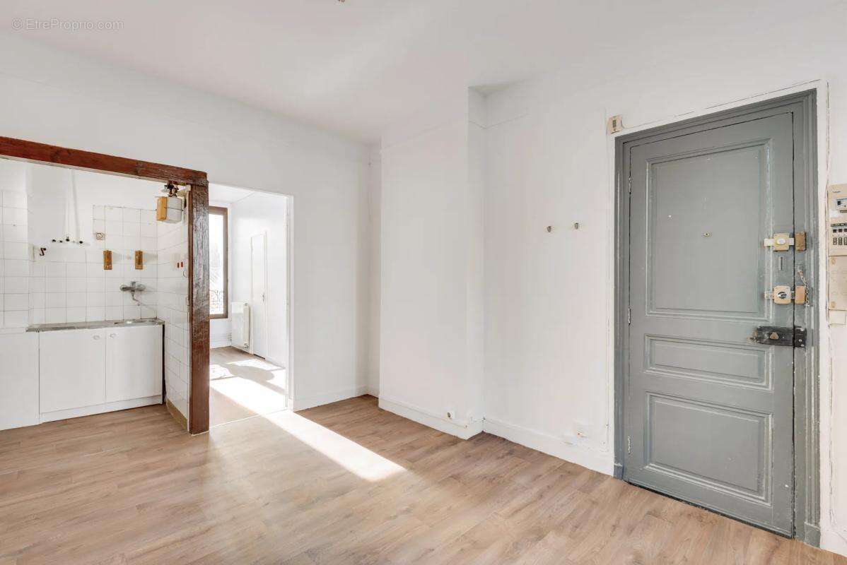 Appartement à L'ILE-SAINT-DENIS