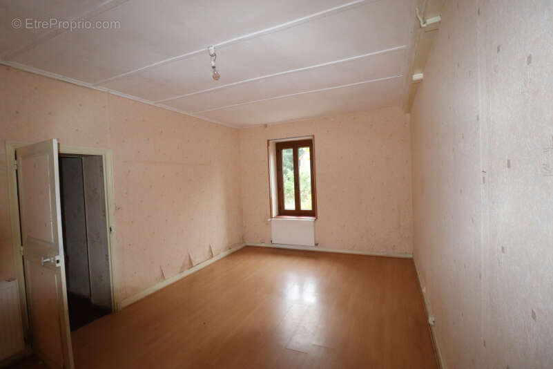 Maison à SAINT-ENNEMOND