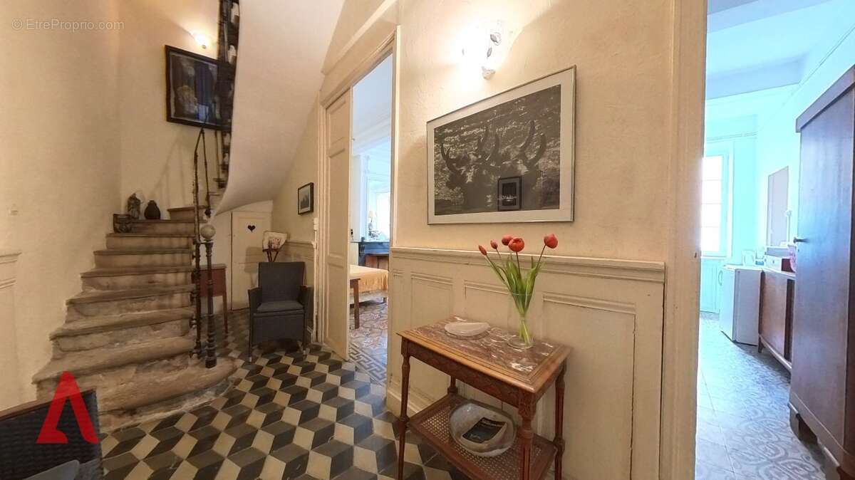 Maison à NISSAN-LEZ-ENSERUNE