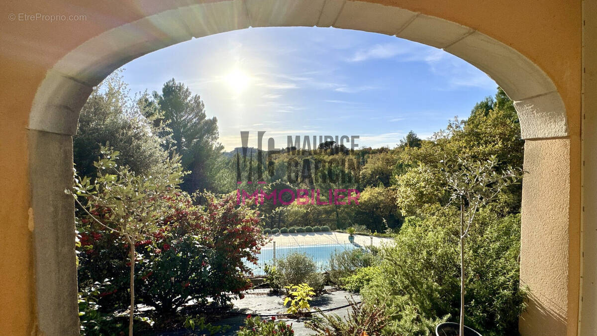 Maison à MALEMORT-DU-COMTAT