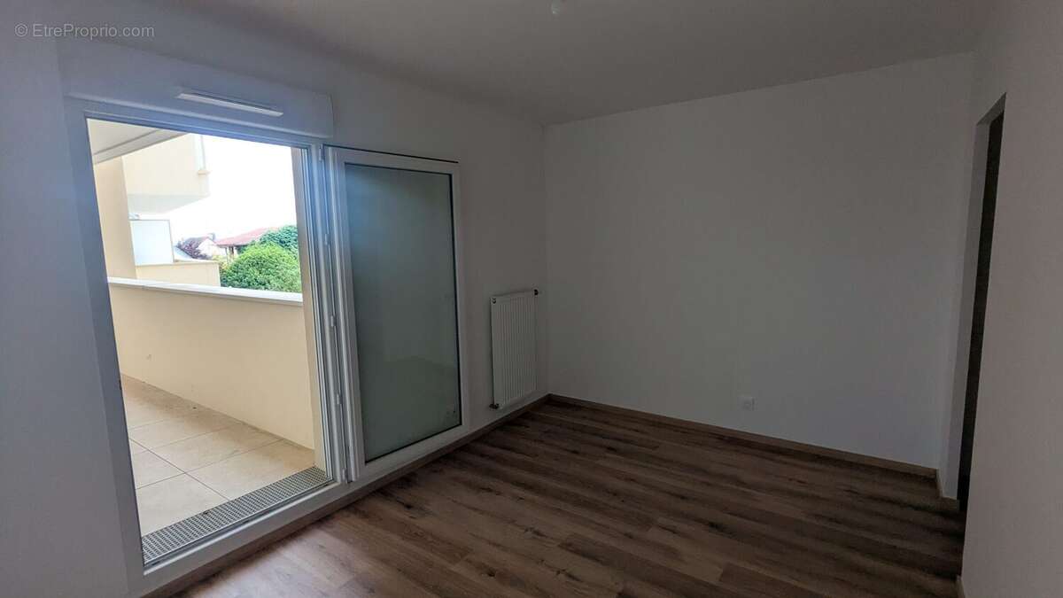 Appartement à CHENOVE