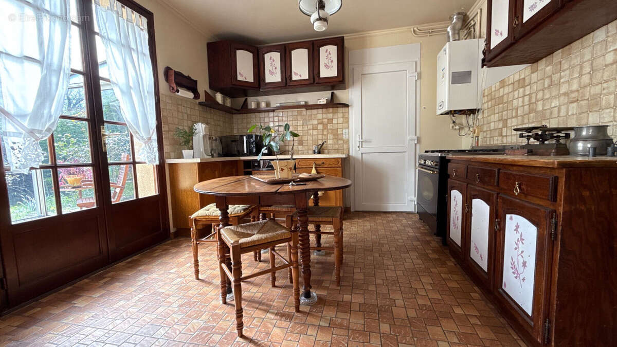 Maison à FRANQUEVILLE-SAINT-PIERRE