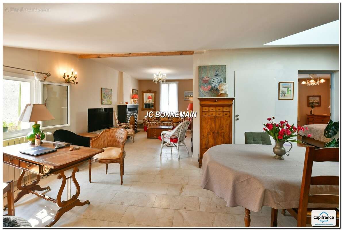 Maison à vendre - Plain Pied - Jardin - Garage - 105 m² - 3 pièces LA TREMBLADE (17) - photo 10