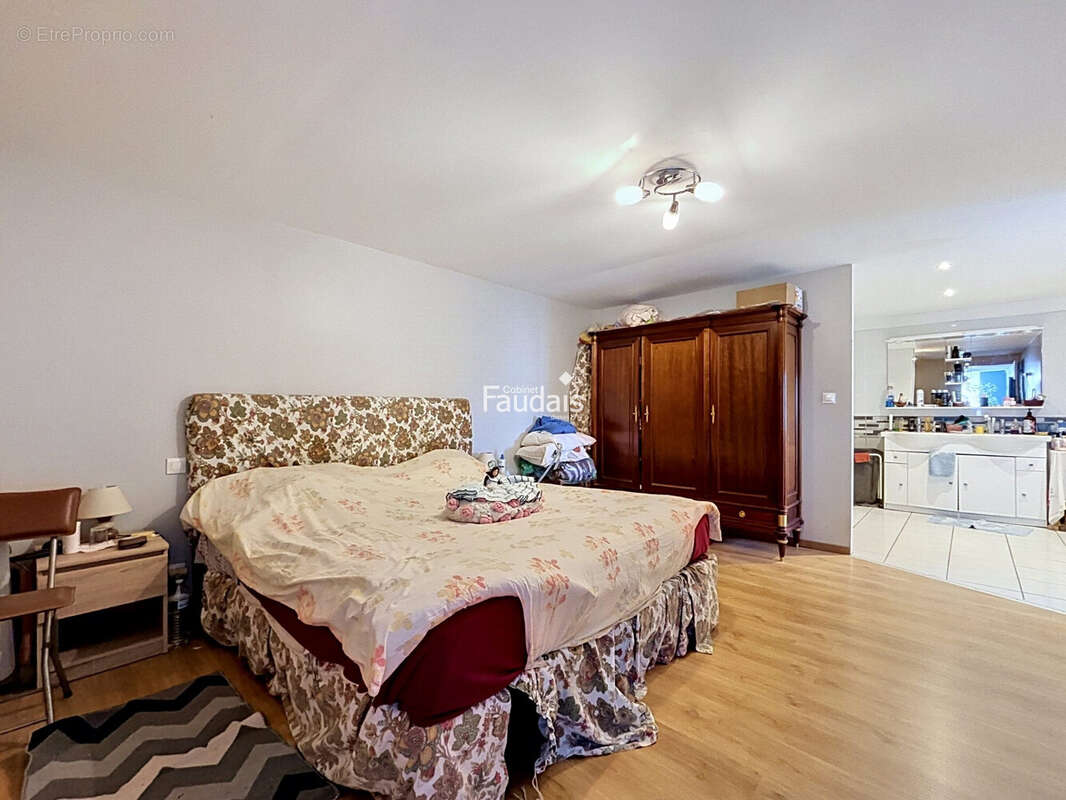 Maison 249 m² à Airel  - photo 5