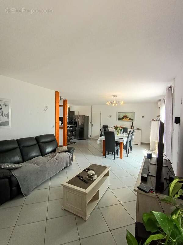 Appartement à LOUZAC-SAINT-ANDRE