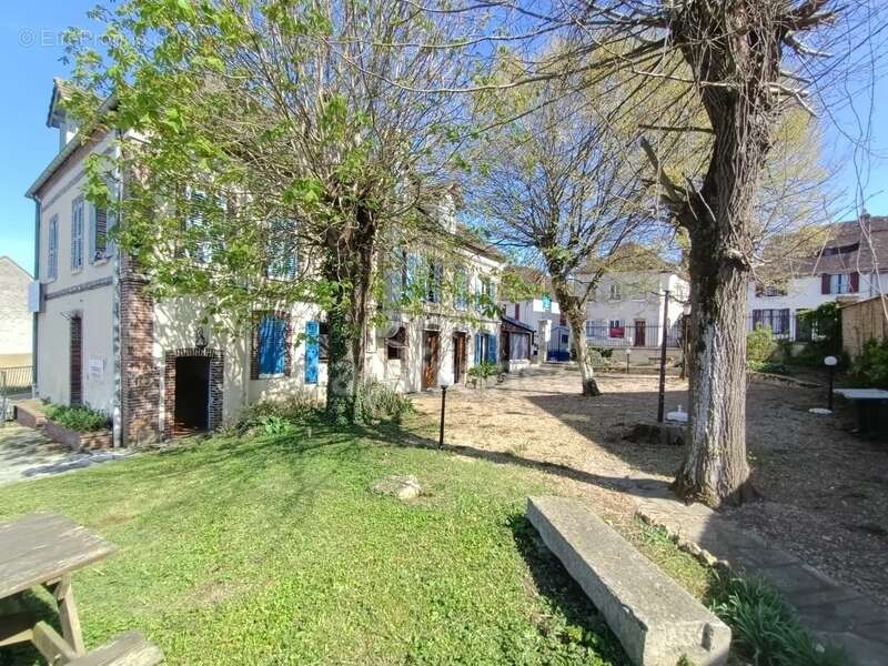 Maison à VILLEVALLIER