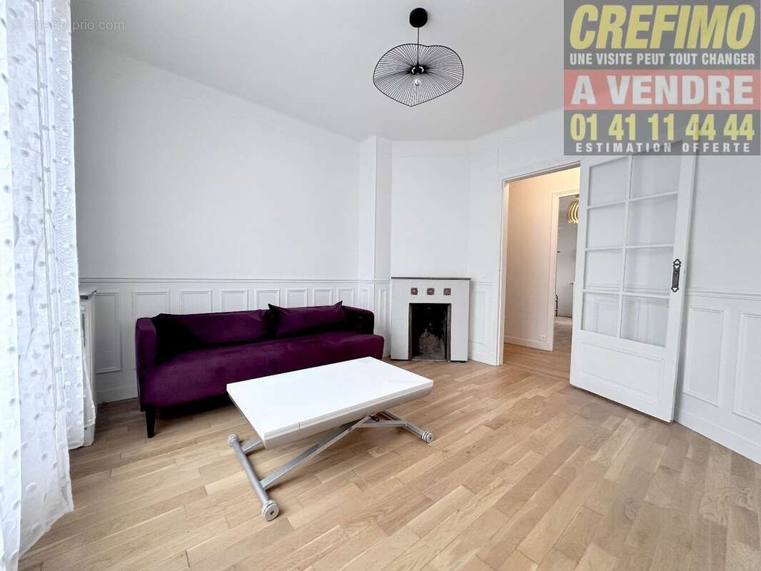 Appartement à COURBEVOIE