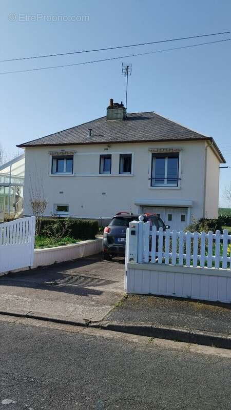 Maison à SAVIGNY-SUR-BRAYE