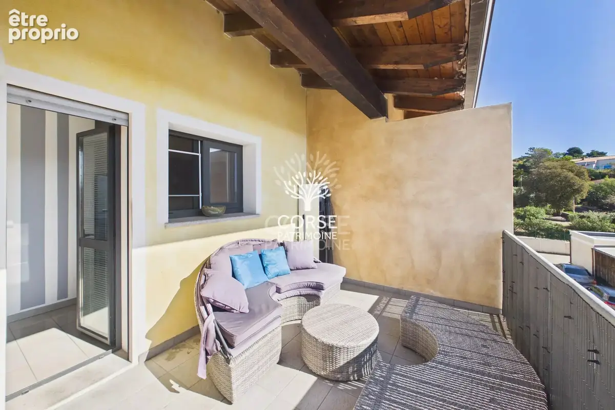 Proche centre ville - Appartement Type 3 avec belle terrasse - photo 7