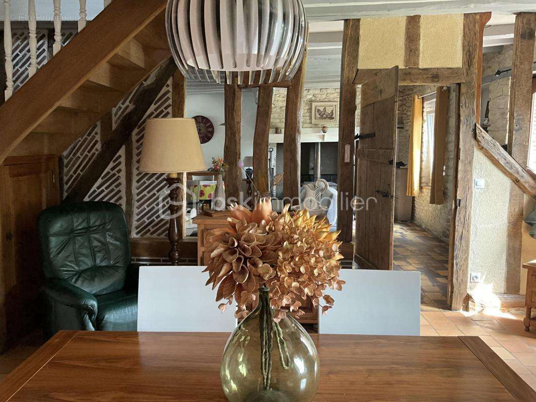 Maison à NEUVY-SAUTOUR